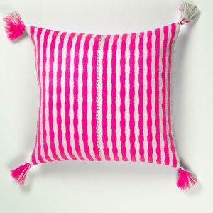 Archive for Anthropologie hot pink pillows